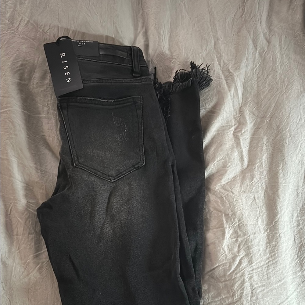 Risen button fly raw hem skinny jeans 5
